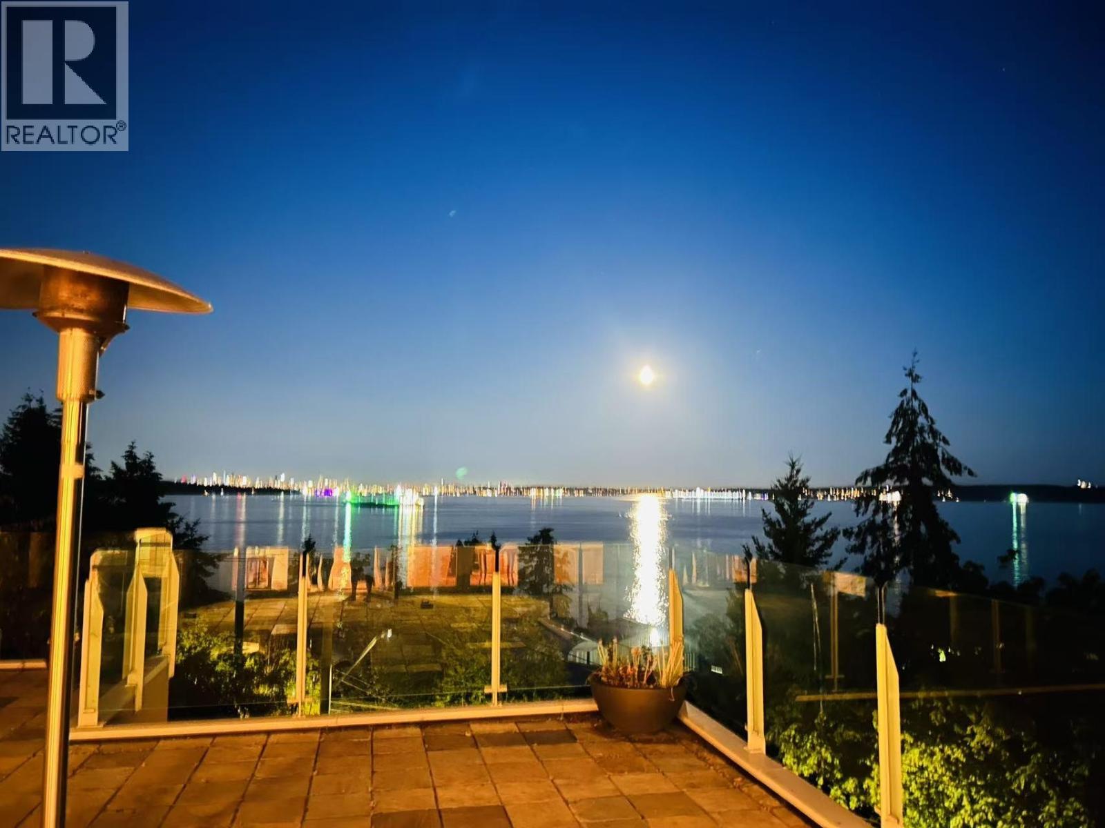 4180b Rose Crescent, West Vancouver, British Columbia  V7V 2N8 - Photo 26 - R3166298