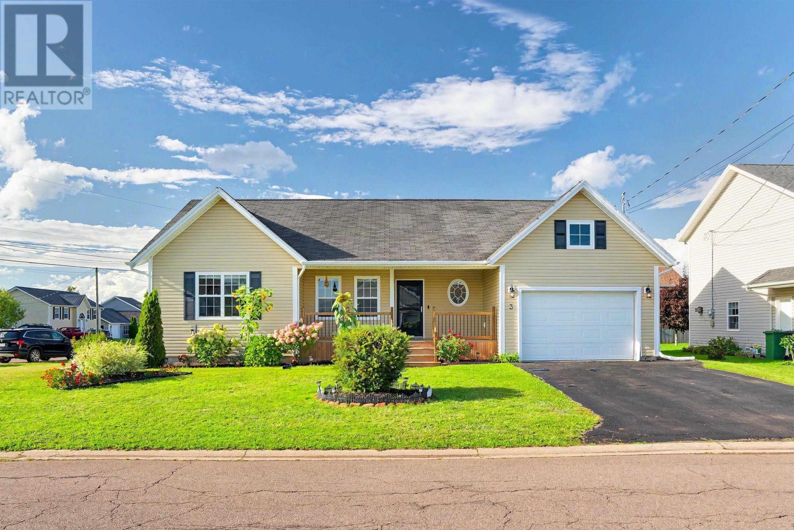 3 Hummingbird Street, Charlottetown, Prince Edward Island  C1E 0J1 - Photo 3 - 202624138
