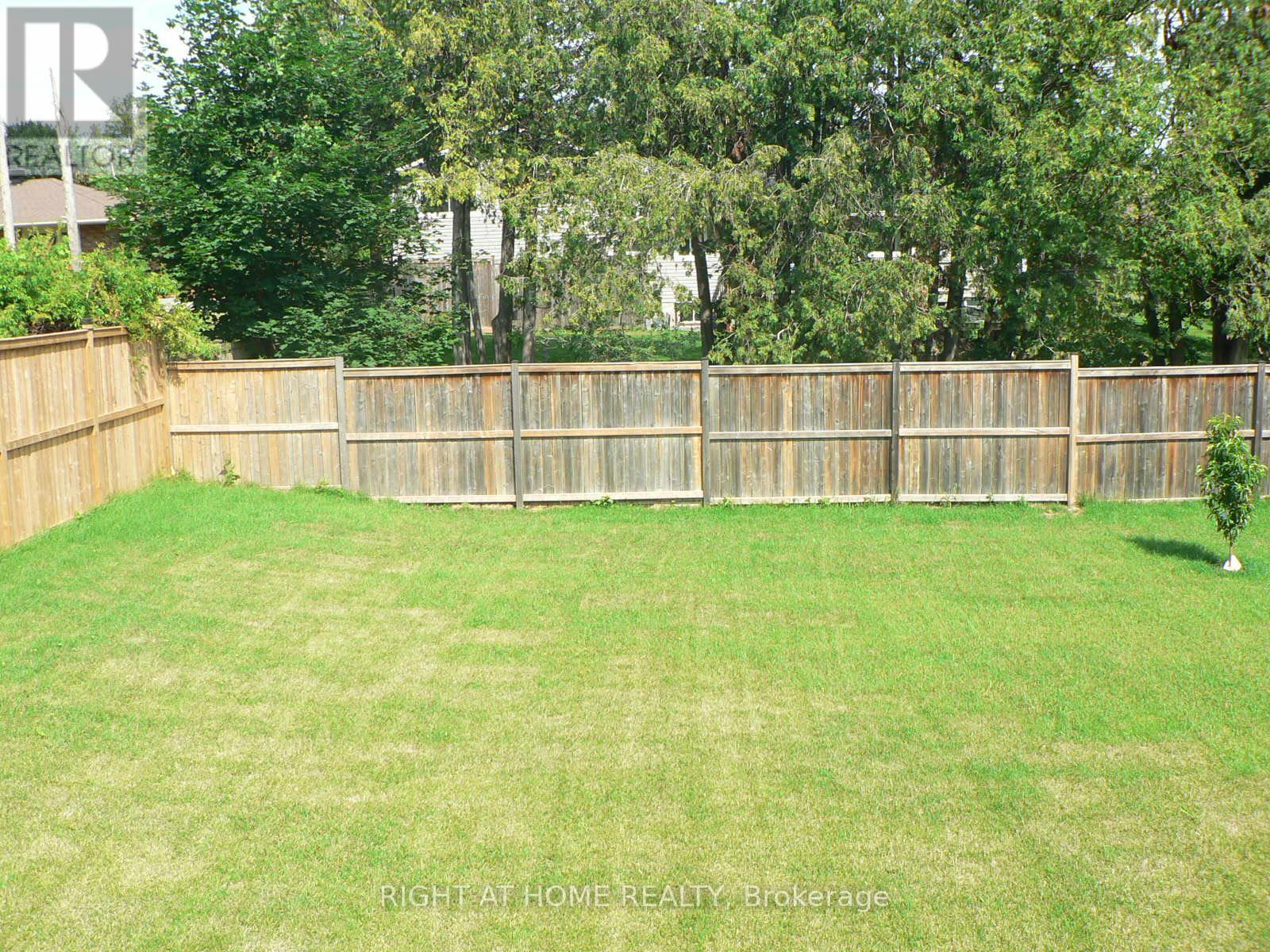13 Bell Park Street, Ottawa, Ontario  K2S 1J1 - Photo 23 - X13819464