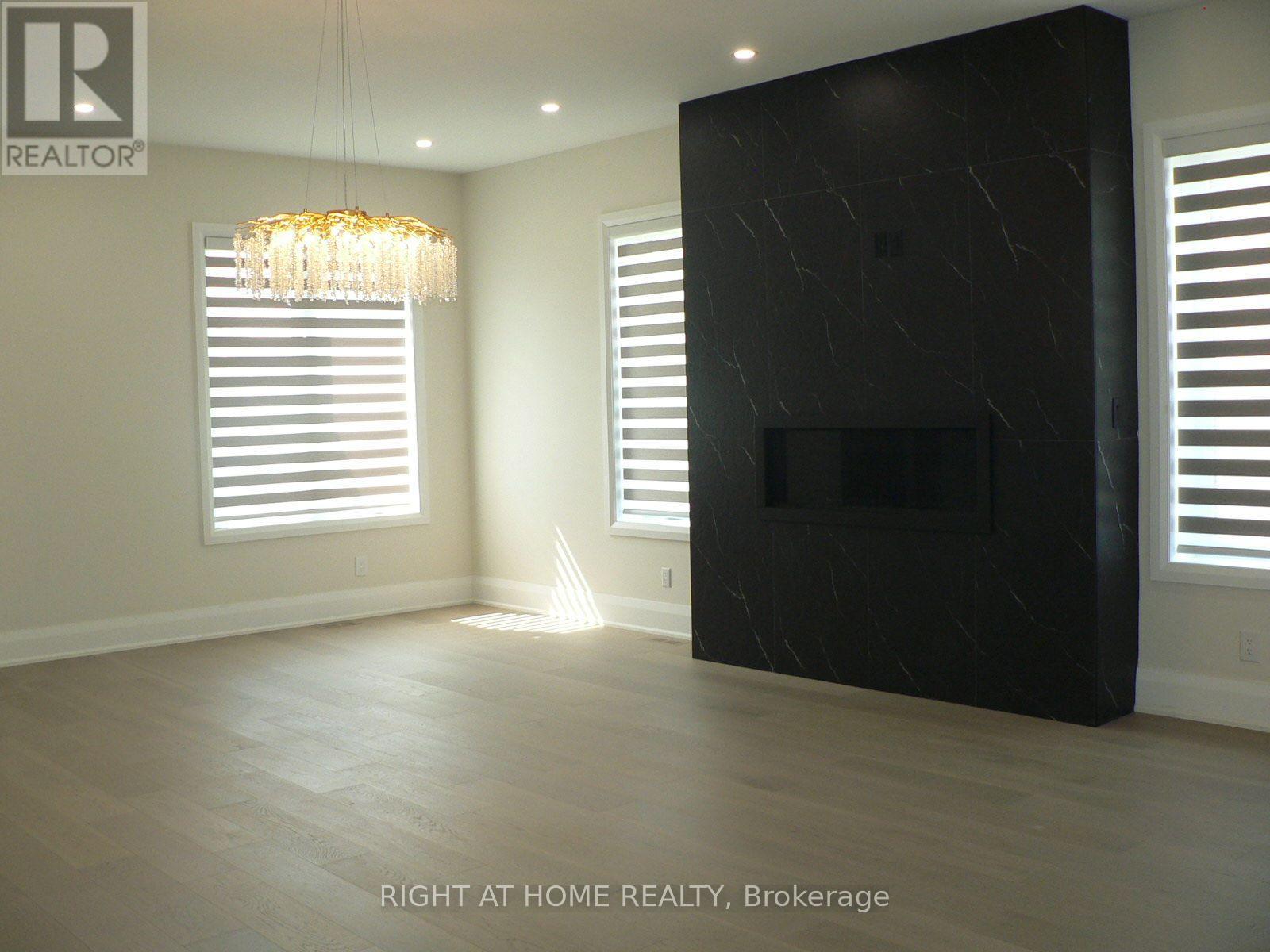 13 Bell Park Street, Ottawa, Ontario  K2S 1J1 - Photo 3 - X13819464