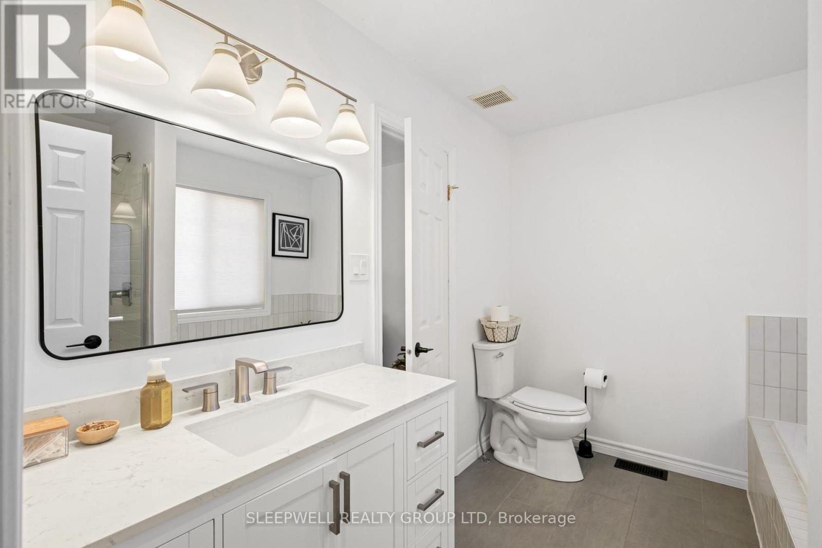 463 Cooper Street, Ottawa, Ontario  K1R 5H8 - Photo 22 - X13819554