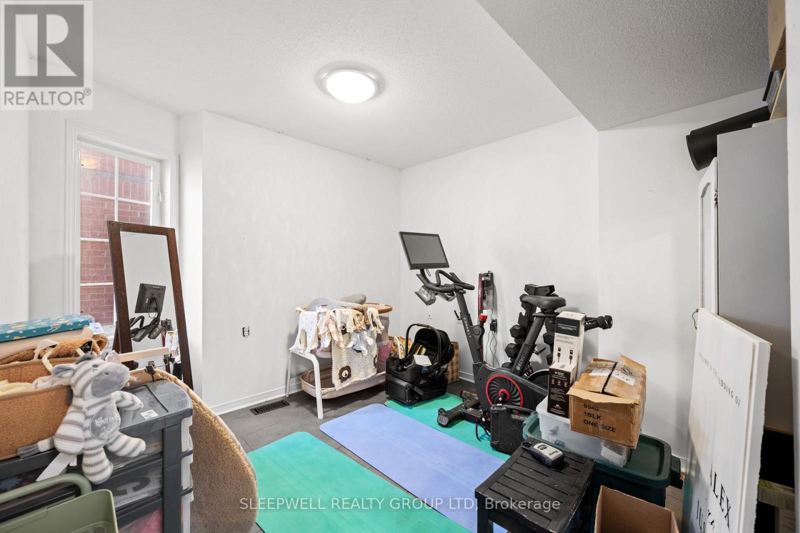463 Cooper Street, Ottawa, Ontario  K1R 5H8 - Photo 4 - X13819554