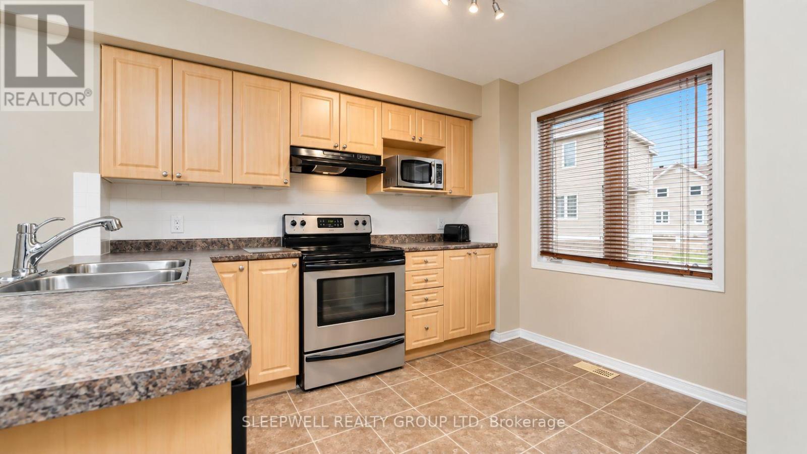 231 Kennevale Drive, Ottawa, Ontario K2J 0C3 - Photo 2 - X13819560