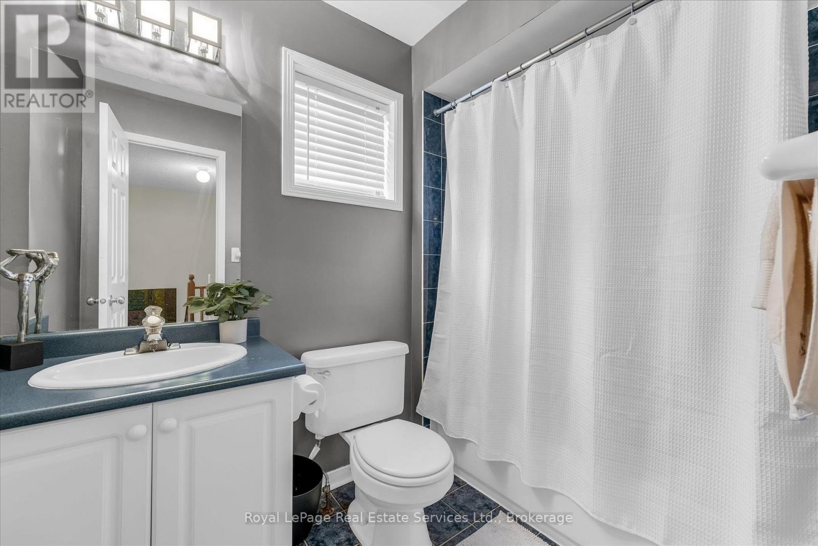 1155 Davis Lane, Milton, Ontario  L9T 5R2 - Photo 12 - W13819440