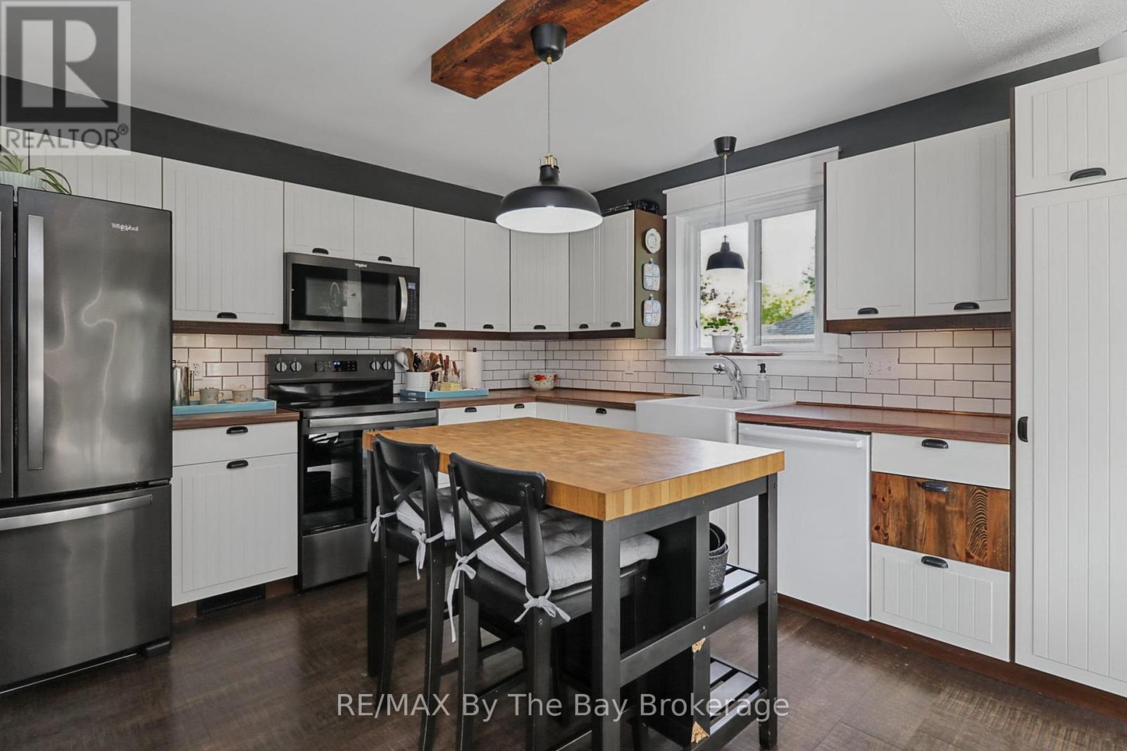 2 Red Oak Drive, Wasaga Beach, Ontario  L9Z 1J5 - Photo 16 - S13819576
