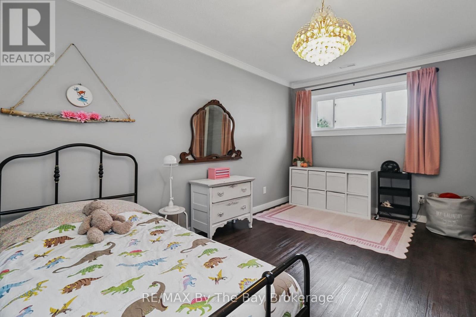2 Red Oak Drive, Wasaga Beach, Ontario  L9Z 1J5 - Photo 31 - S13819576