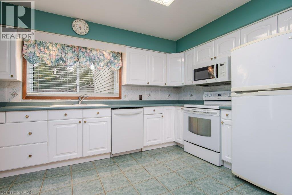 132 Forest Hill Drive, Kitchener, Ontario  N2M 4G3 - Photo 27 - 40864874