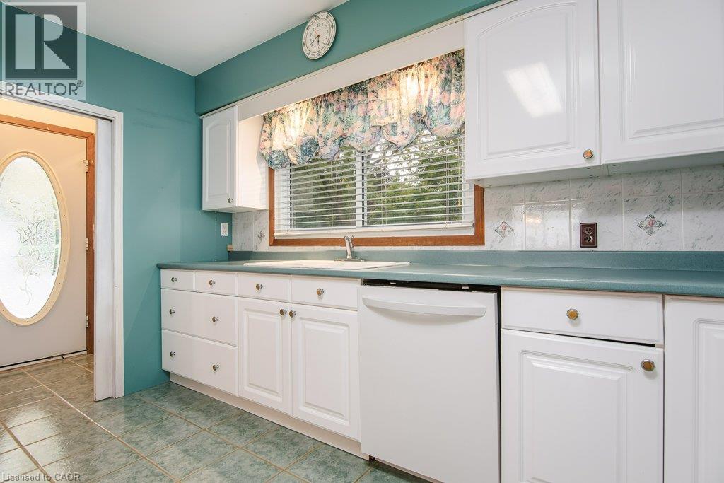 132 Forest Hill Drive, Kitchener, Ontario  N2M 4G3 - Photo 28 - 40864874