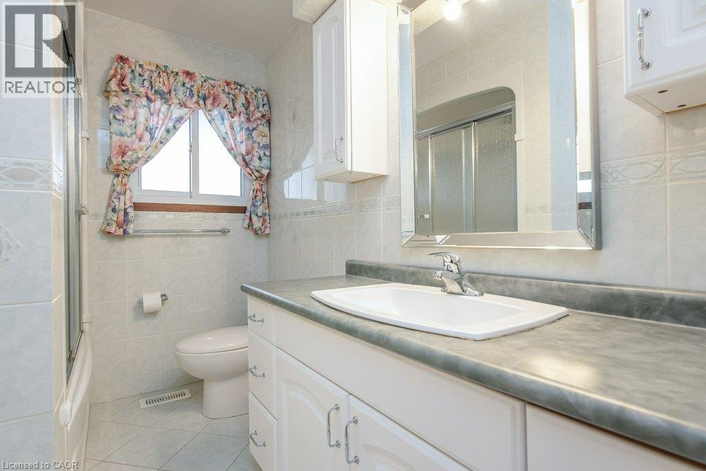 132 Forest Hill Drive, Kitchener, Ontario  N2M 4G3 - Photo 32 - 40864874