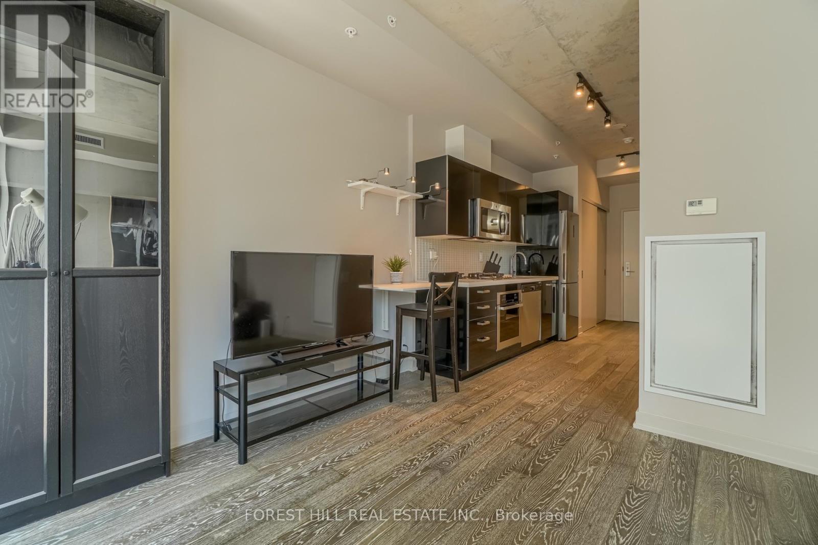 205 - 39 Brant Street, Toronto, Ontario  M5V 1S7 - Photo 12 - C13819428