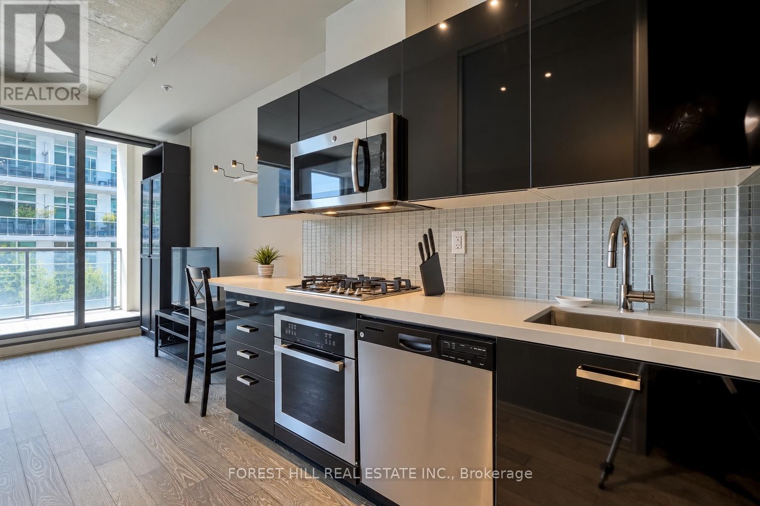 205 - 39 Brant Street, Toronto, Ontario  M5V 1S7 - Photo 15 - C13819428