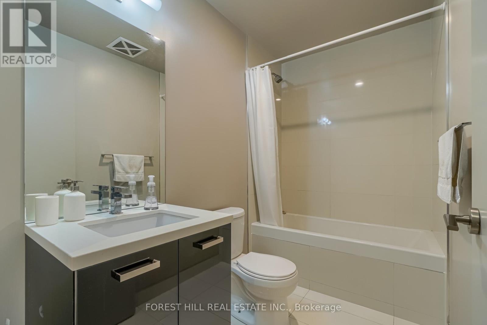 205 - 39 Brant Street, Toronto, Ontario  M5V 1S7 - Photo 20 - C13819428
