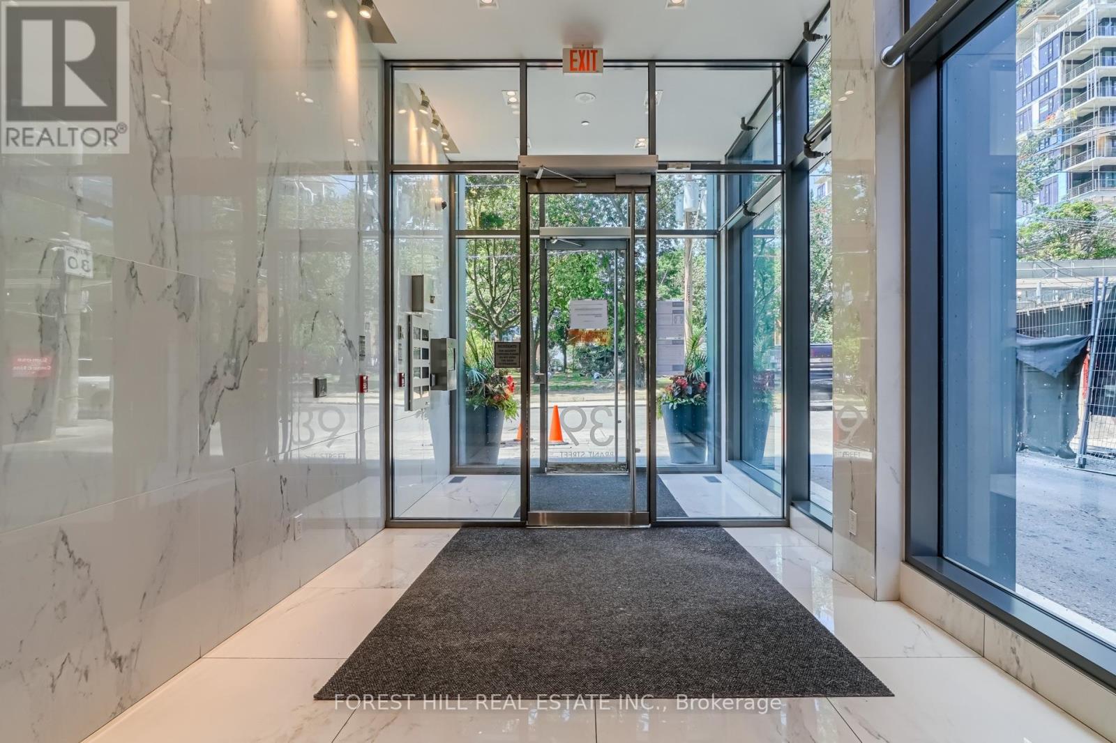 205 - 39 Brant Street, Toronto, Ontario  M5V 1S7 - Photo 4 - C13819428