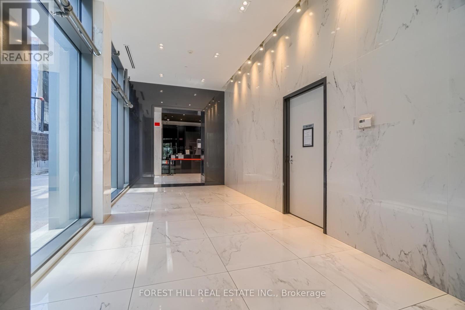 205 - 39 Brant Street, Toronto, Ontario  M5V 1S7 - Photo 5 - C13819428
