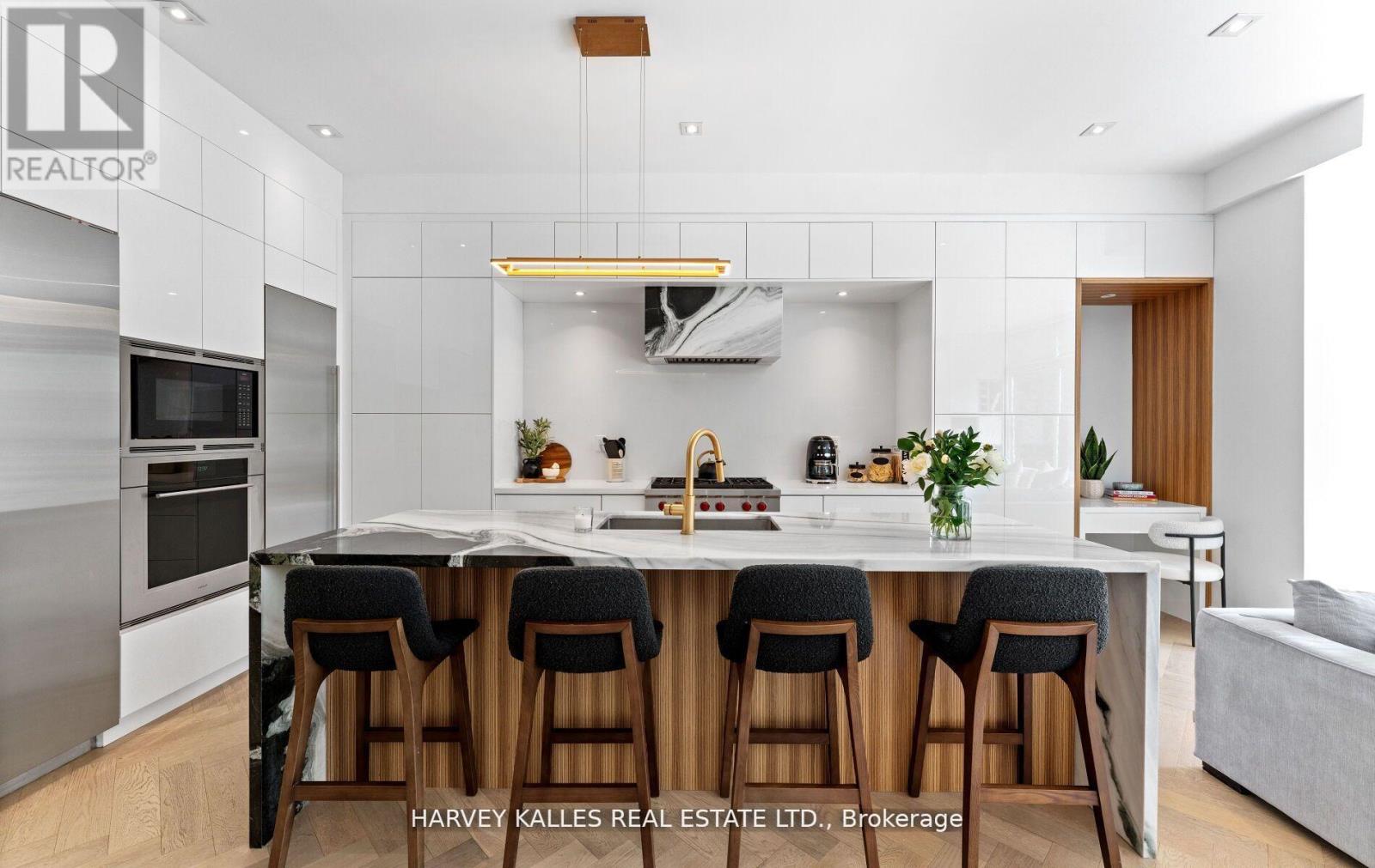 31 Kilbarry Road, Toronto, Ontario  M5P 1K4 - Photo 19 - C13819600