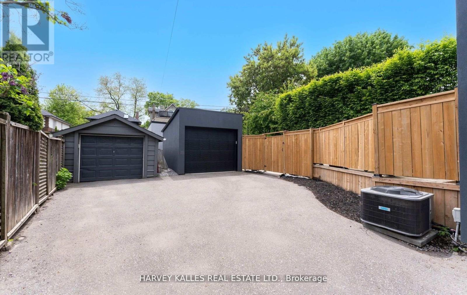 31 Kilbarry Road, Toronto, Ontario  M5P 1K4 - Photo 48 - C13819600