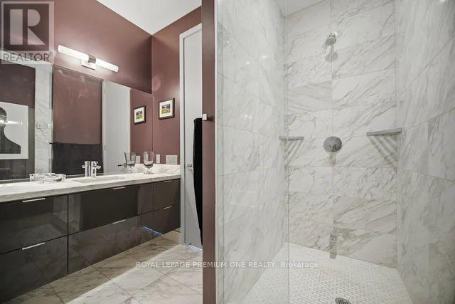 1903 - 111 St Clair Avenue W, Toronto, Ontario M4V 1N5 - Photo 25 - C13819618
