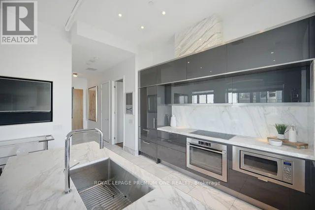 1903 - 111 St Clair Avenue W, Toronto, Ontario M4V 1N5 - Photo 6 - C13819618
