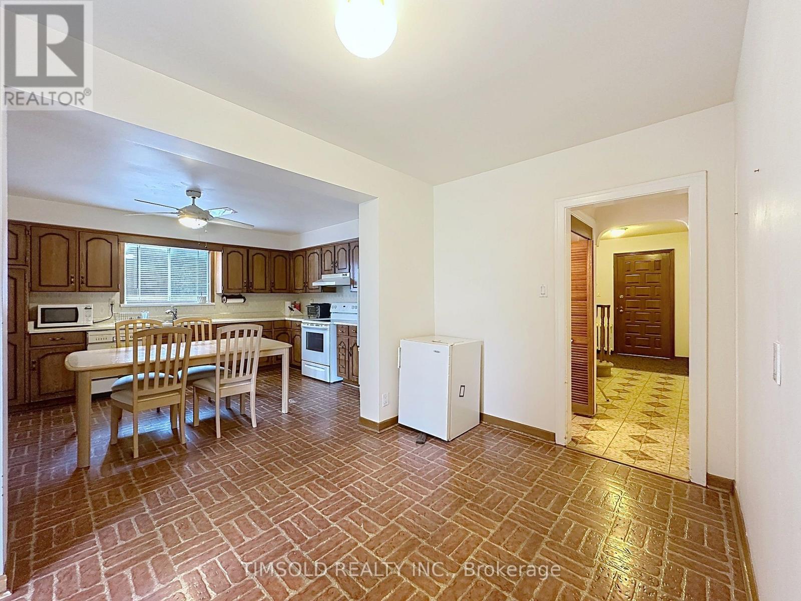 370 Ellerslie Avenue, Toronto, Ontario  M2R 1B9 - Photo 9 - C13819662