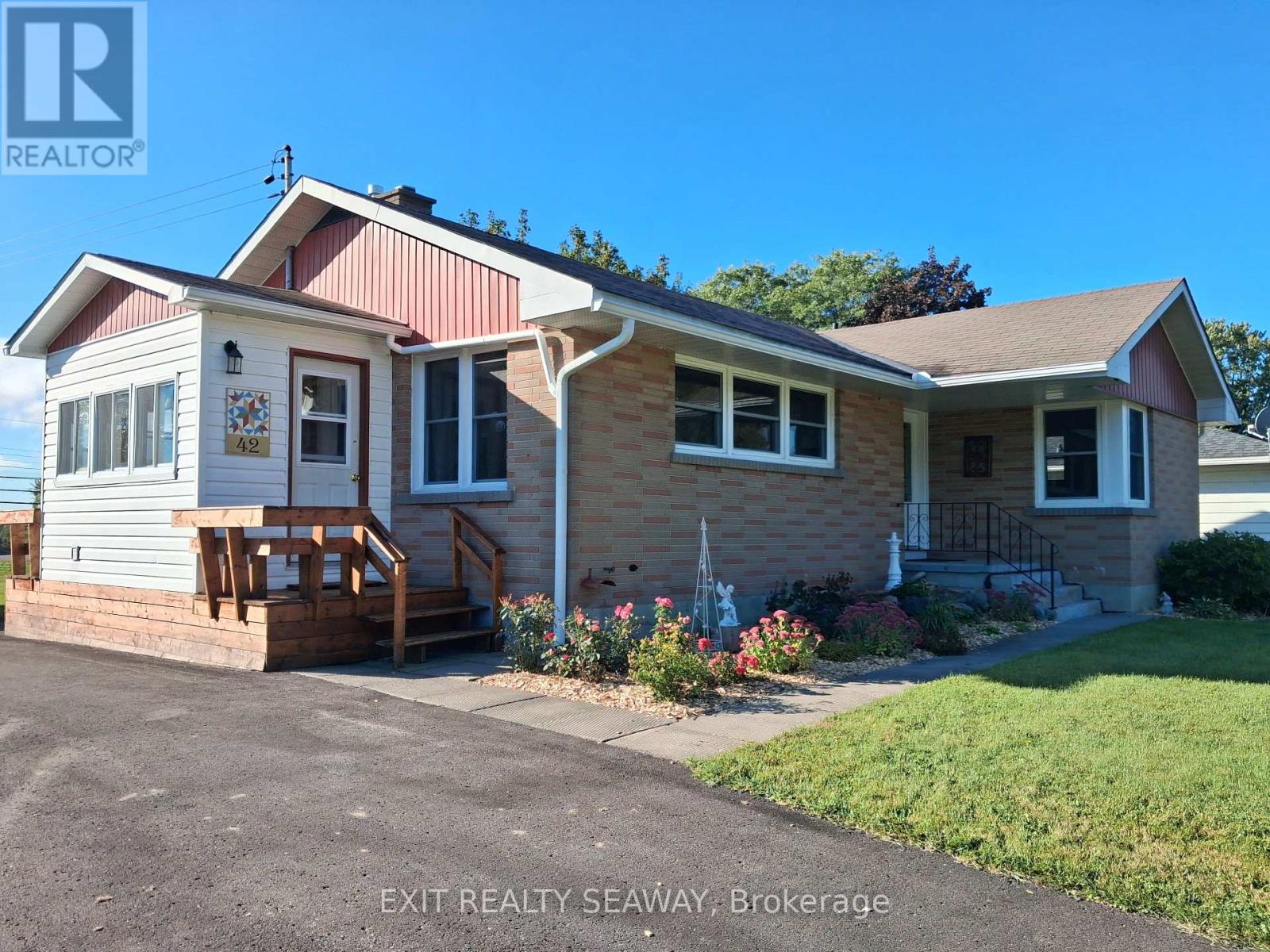 42 Santa Cruz Drive, South Stormont, Ontario  K0C 1M0 - Photo 2 - X13819604