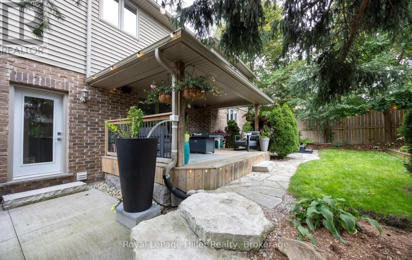 15 Sweetbriar Drive, Kitchener, Ontario  N2M 4S7 - Photo 38 - X13819402