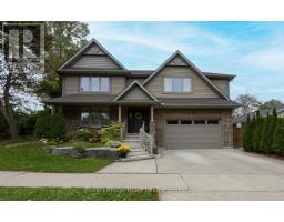 15 SWEETBRIAR DRIVE, Kitchener, Ontario