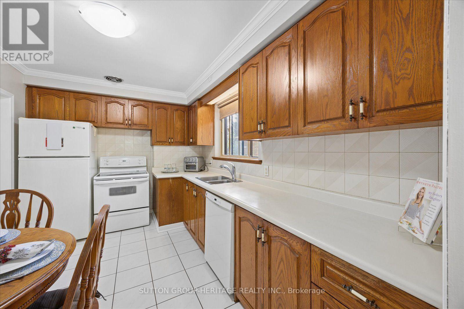 80 Applefield Drive, Toronto, Ontario  M1P 3Y2 - Photo 13 - E13819572