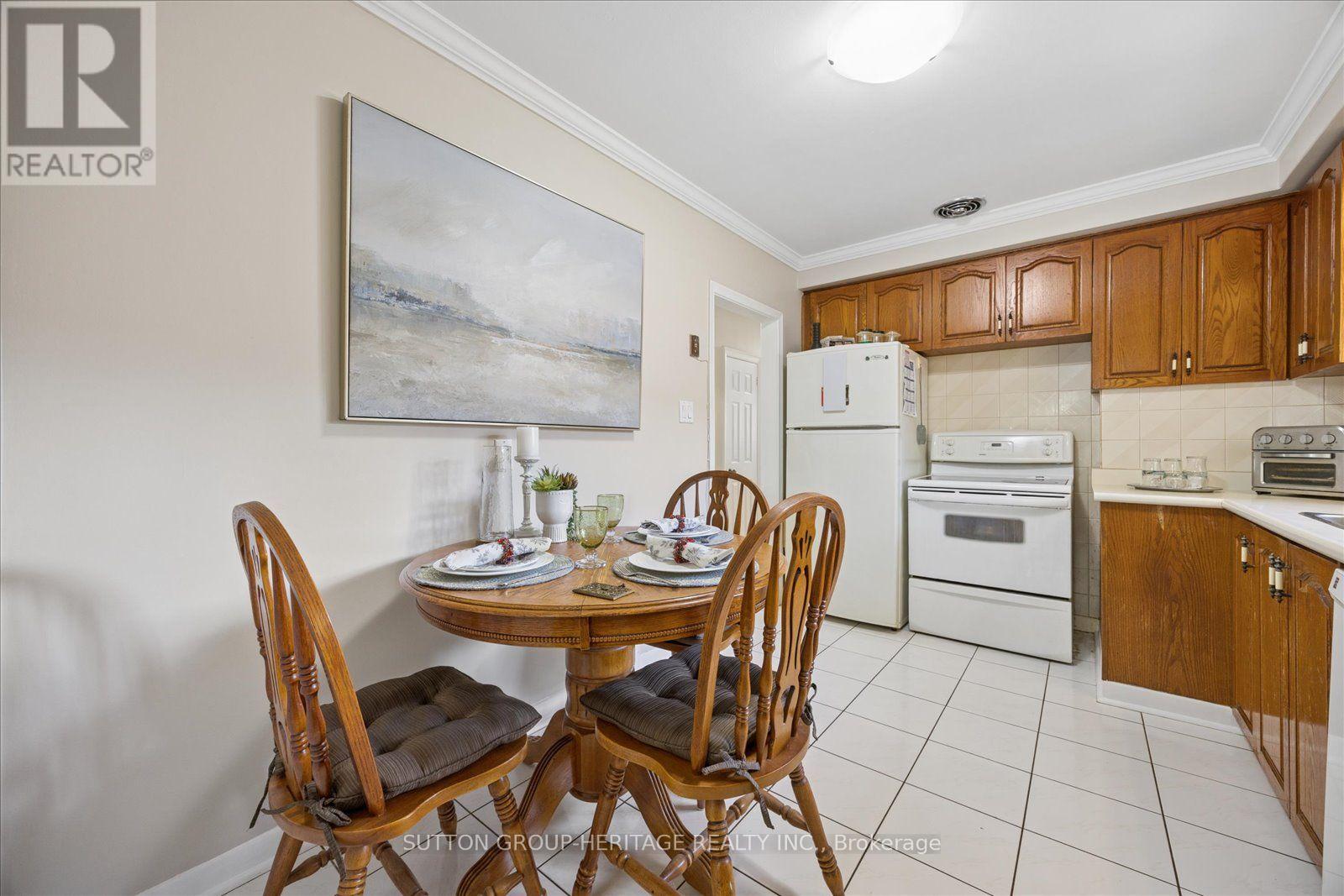 80 Applefield Drive, Toronto, Ontario  M1P 3Y2 - Photo 17 - E13819572