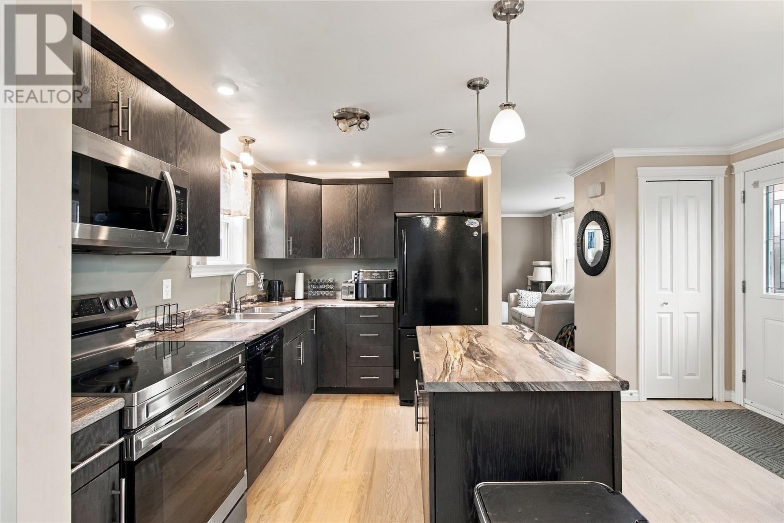 7 Rhaye Place, St. John's — photo 7