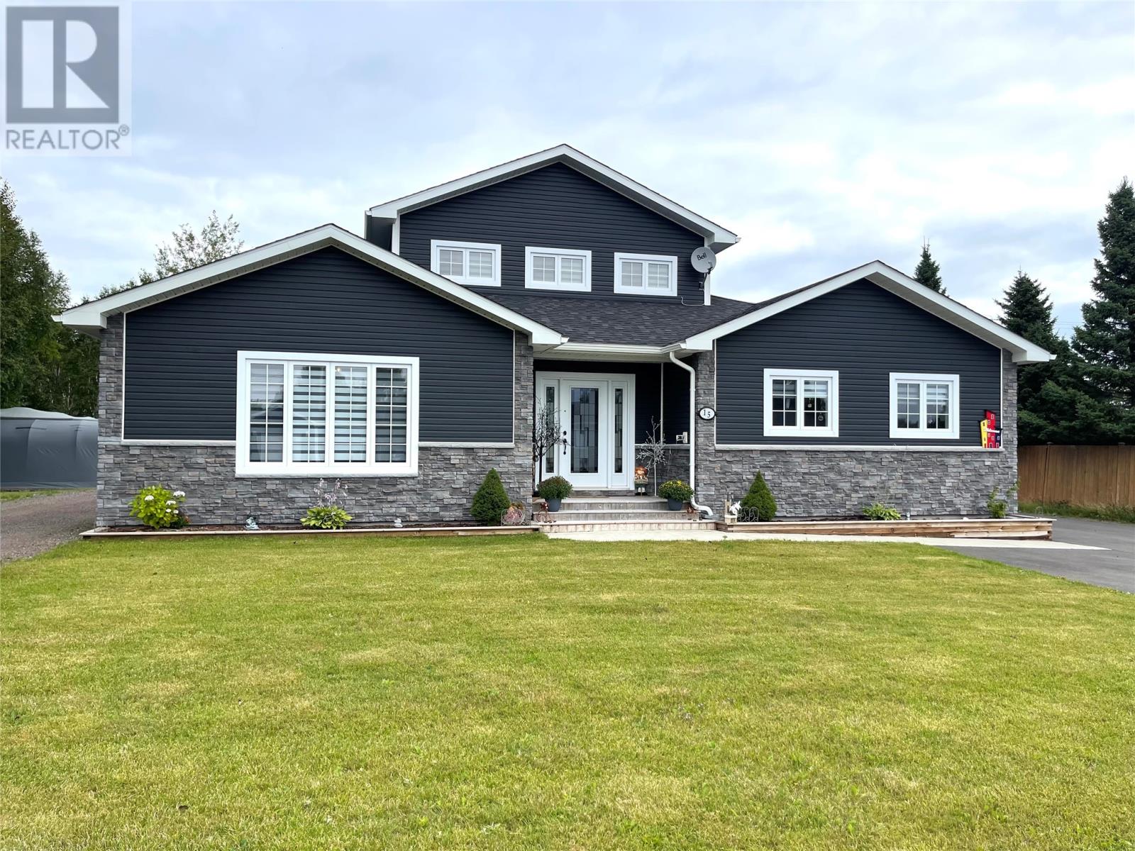 15 Twomey Drive, Botwood, Newfoundland & Labrador