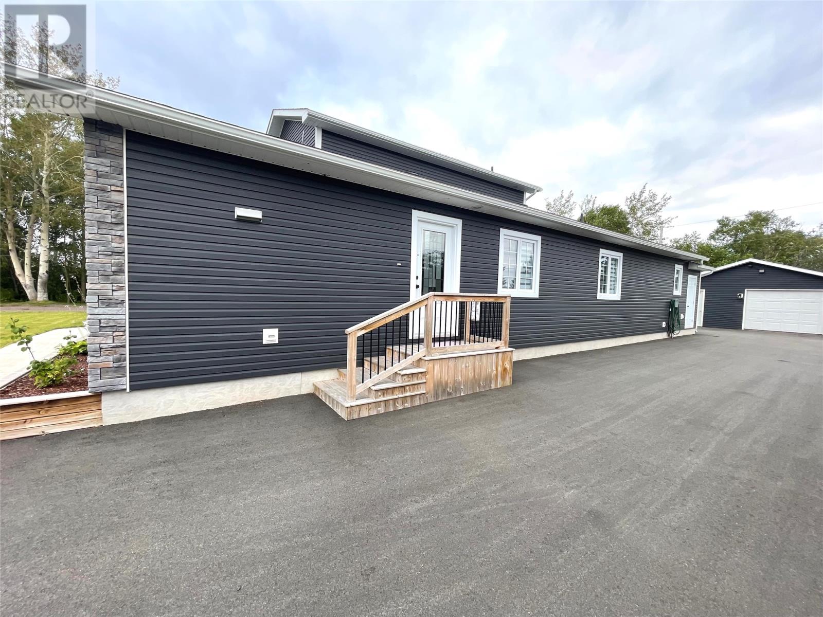 15 Twomey Drive, Botwood, Newfoundland & Labrador  A0H 1E0 - Photo 5 - 1303534