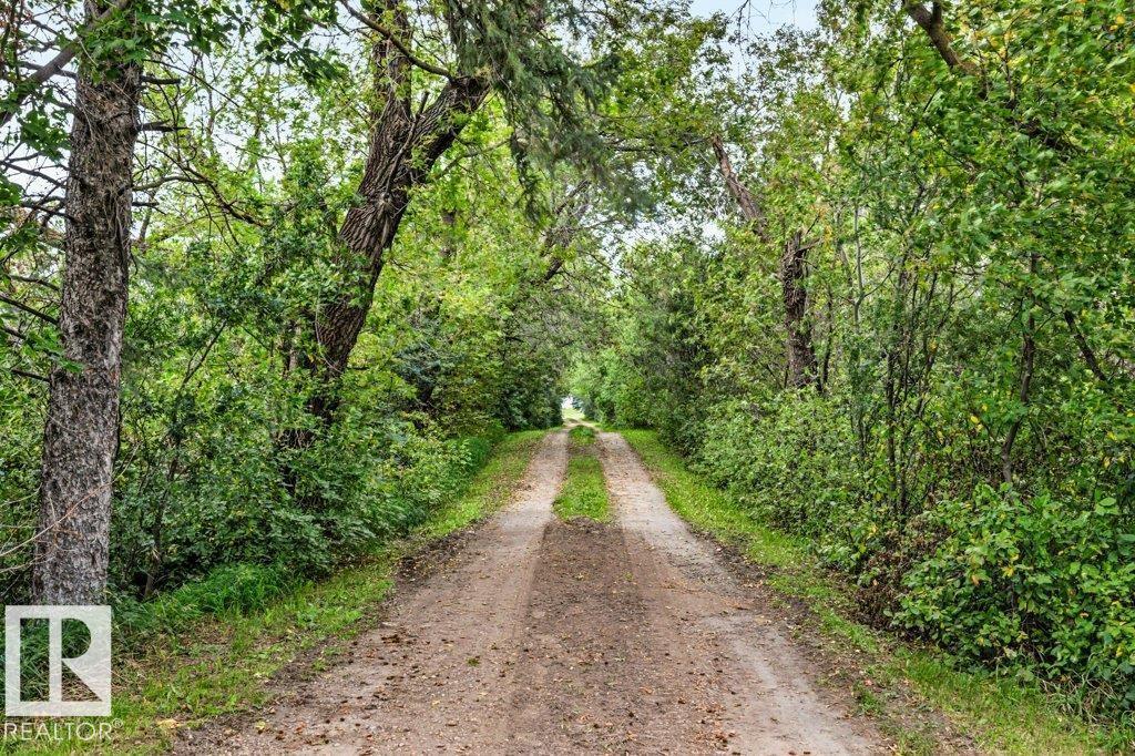 27110 Twp Rd 513, Rural Parkland County, Alberta  T7Y 1H1 - Photo 4 - E4484996