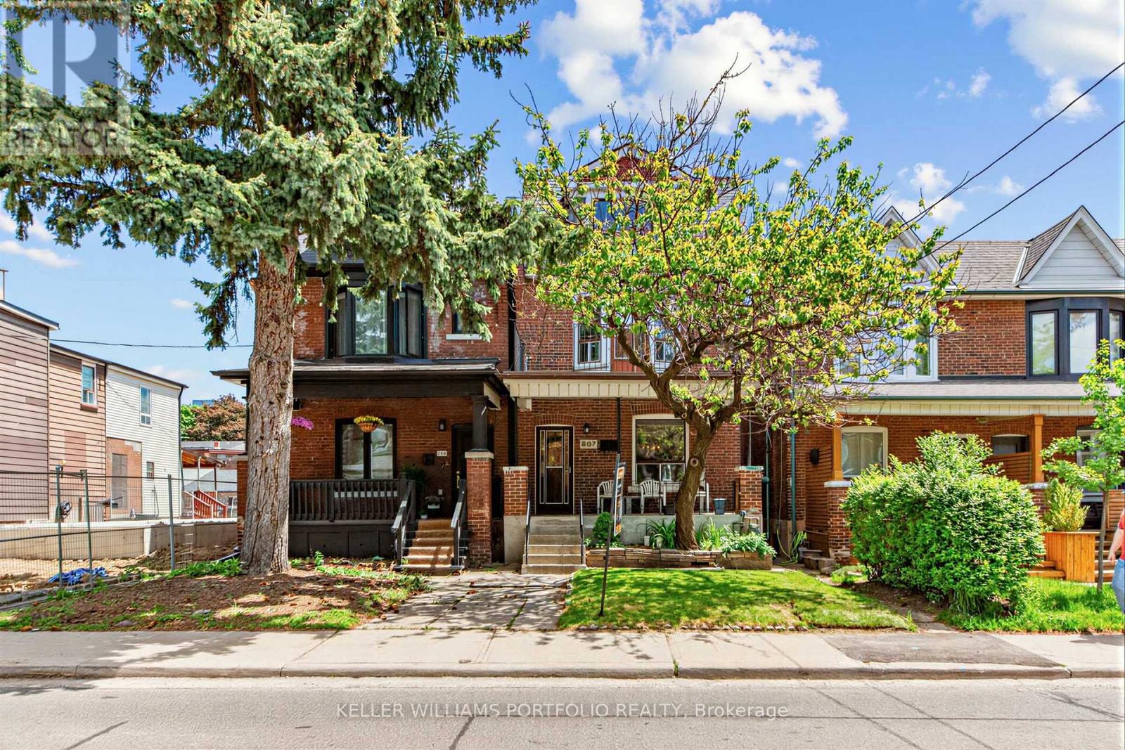 207 SYMINGTON AVENUE, Toronto, Ontario