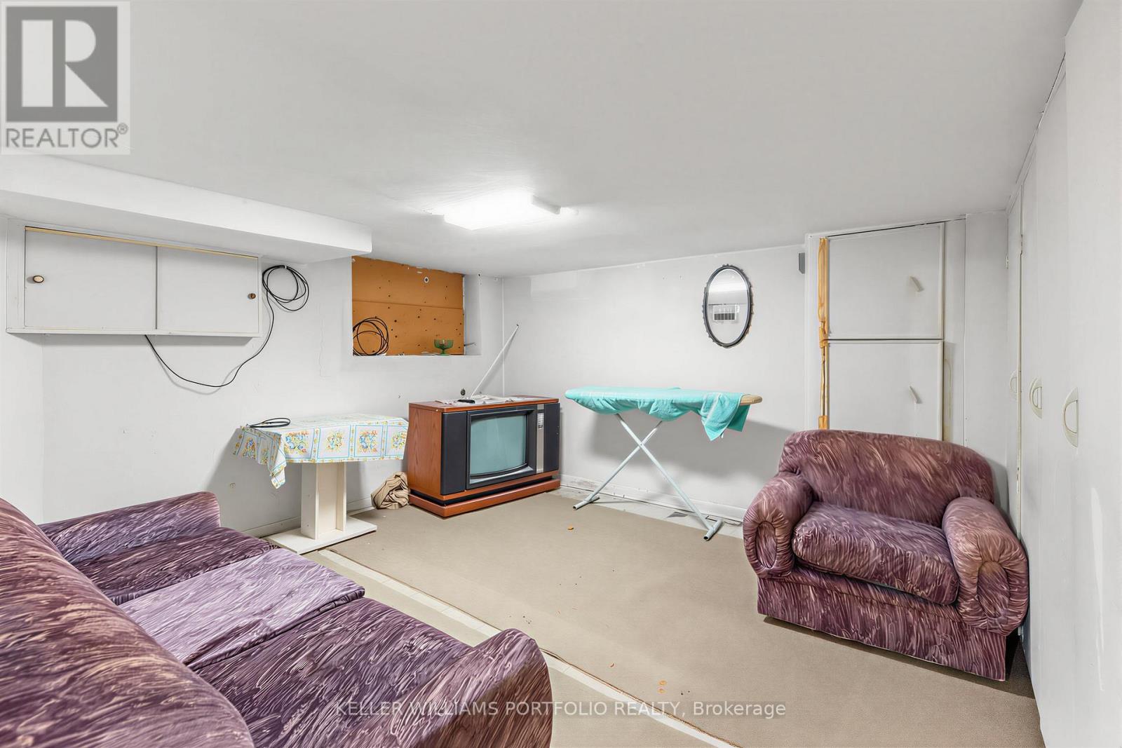 207 Symington Avenue, Toronto, Ontario  M6P 3W5 - Photo 15 - W13819546