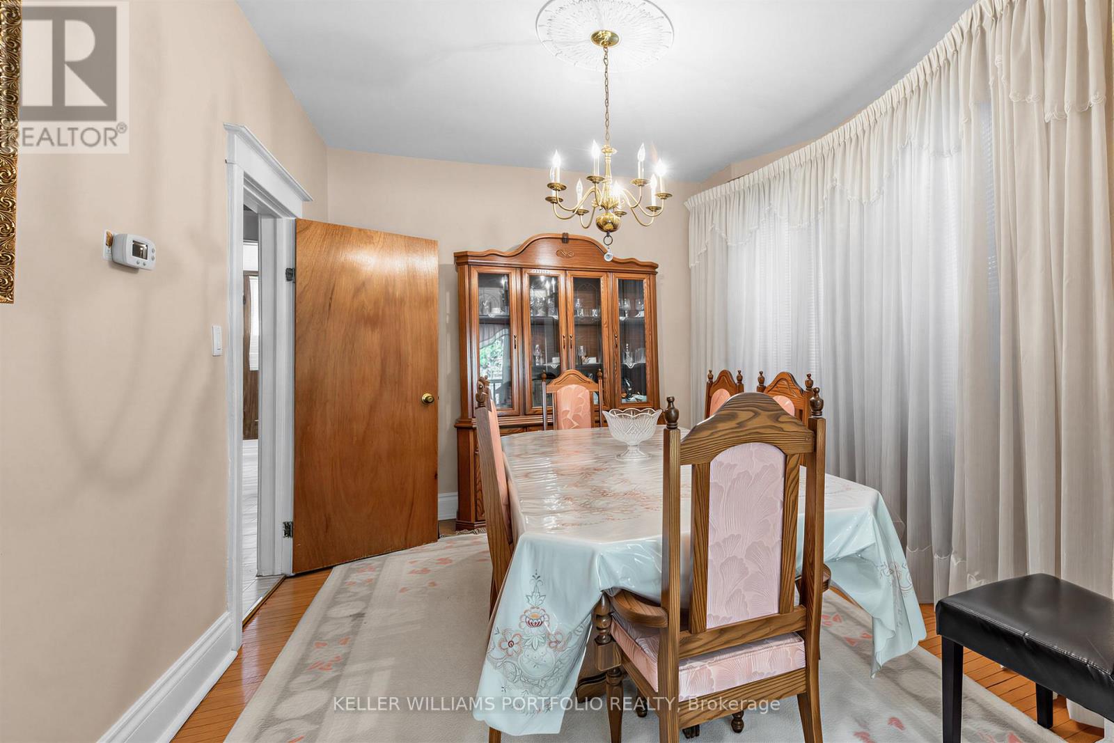 207 Symington Avenue, Toronto, Ontario  M6P 3W5 - Photo 20 - W13819546