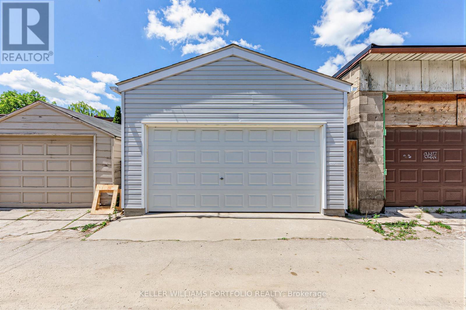 207 Symington Avenue, Toronto, Ontario  M6P 3W5 - Photo 37 - W13819546