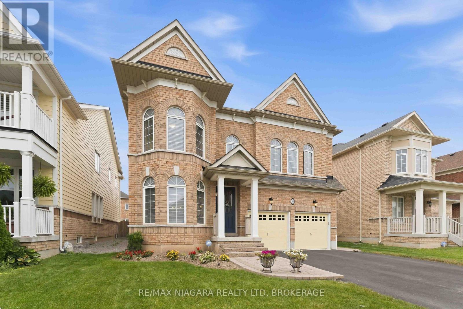 15 FOX GRAPE ROAD, Thorold, Ontario