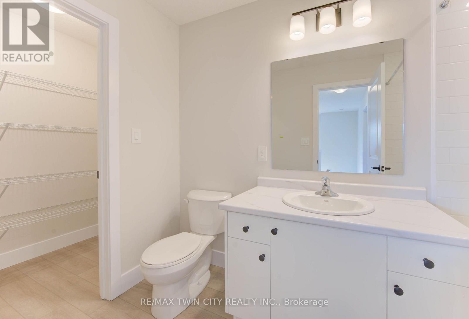 161 Dunnigan Drive, Kitchener, Ontario N2B 0B1 - Photo 29 - X13819438