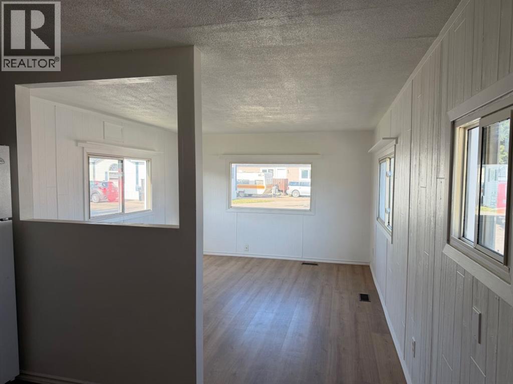 58, 5301 2 Street photo 6