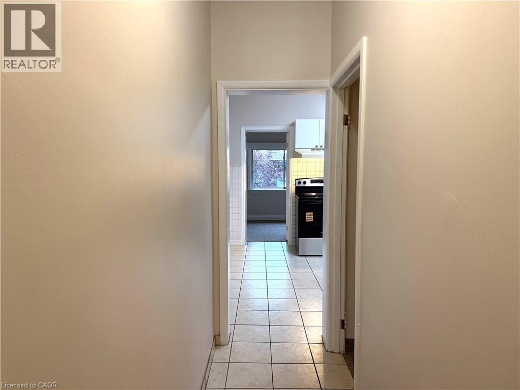 24 Somerset Avenue, Hamilton, Ontario  L8L 2L5 - Photo 6 - 40849139
