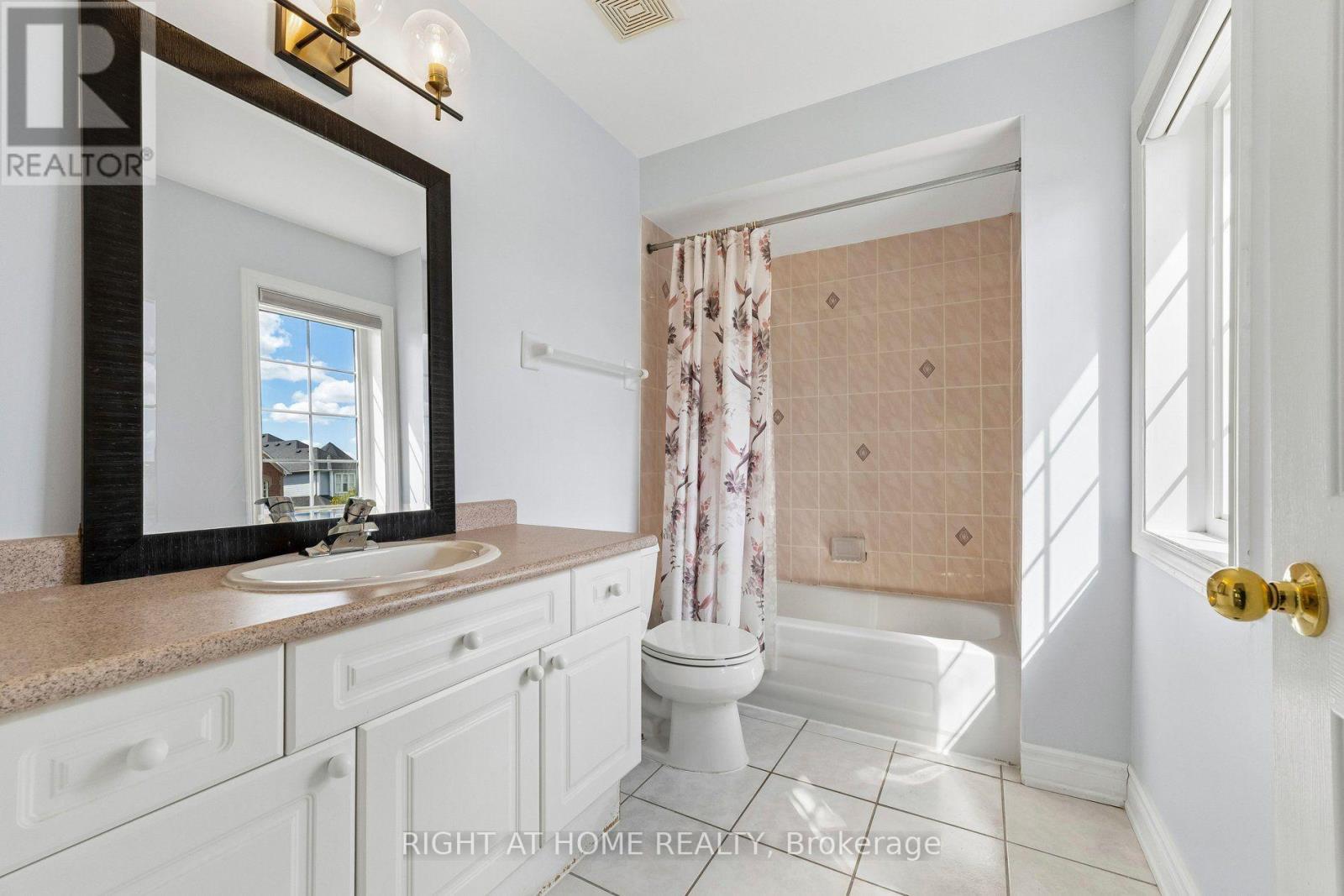 23 Croxall Boulevard, Whitby, Ontario  L1M 2E3 - Photo 30 - E13816472