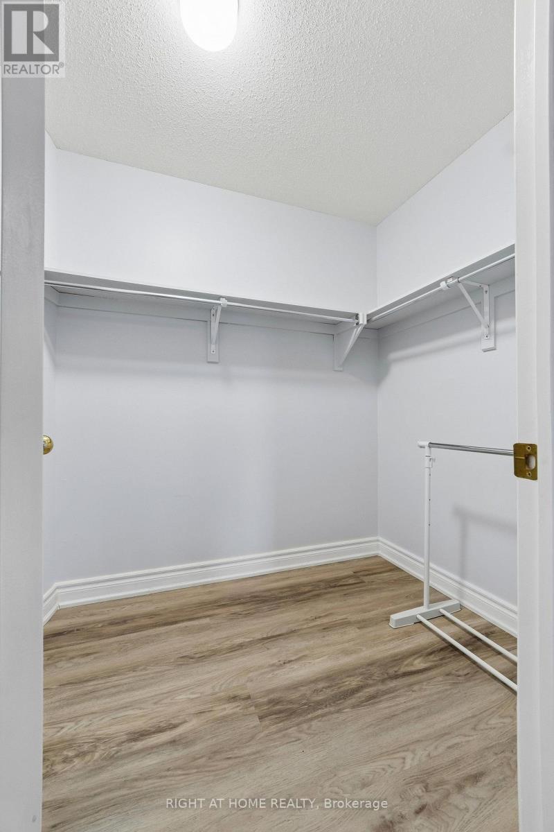 23 Croxall Boulevard, Whitby, Ontario  L1M 2E3 - Photo 32 - E13816472