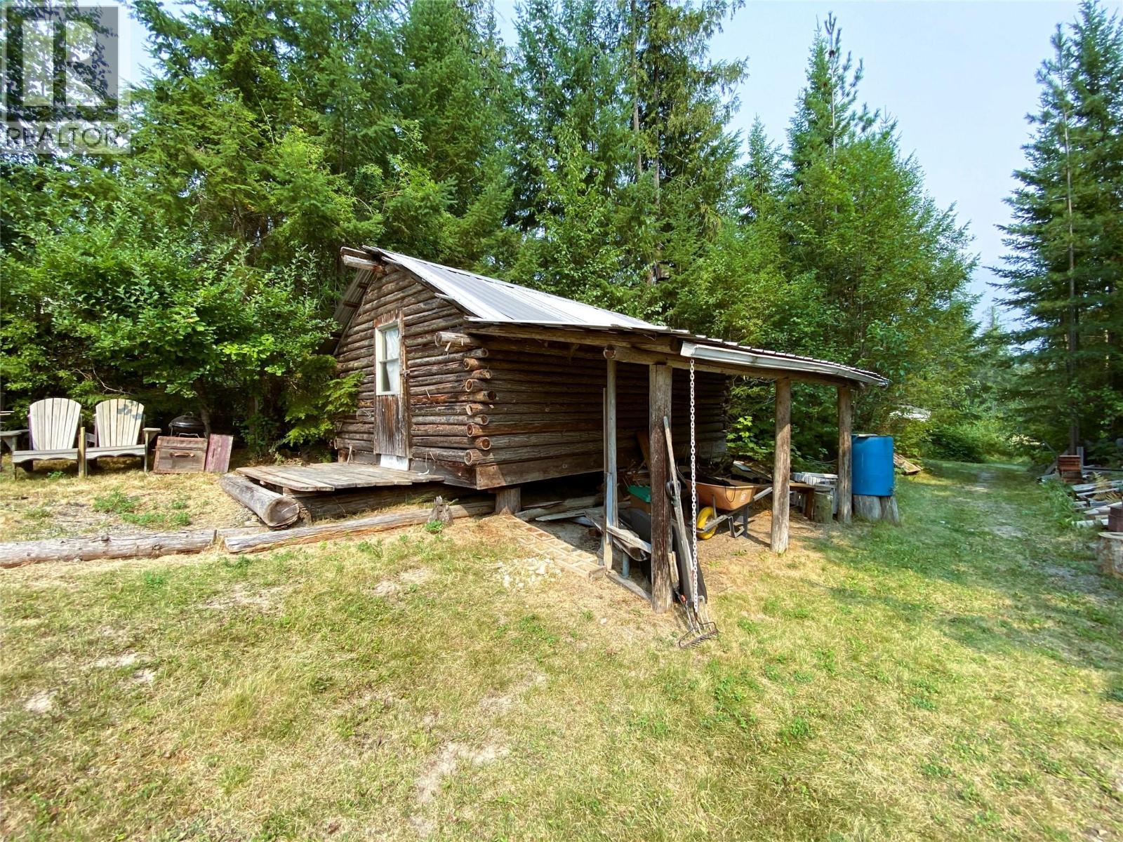 Original Log cabin, now used for storage.