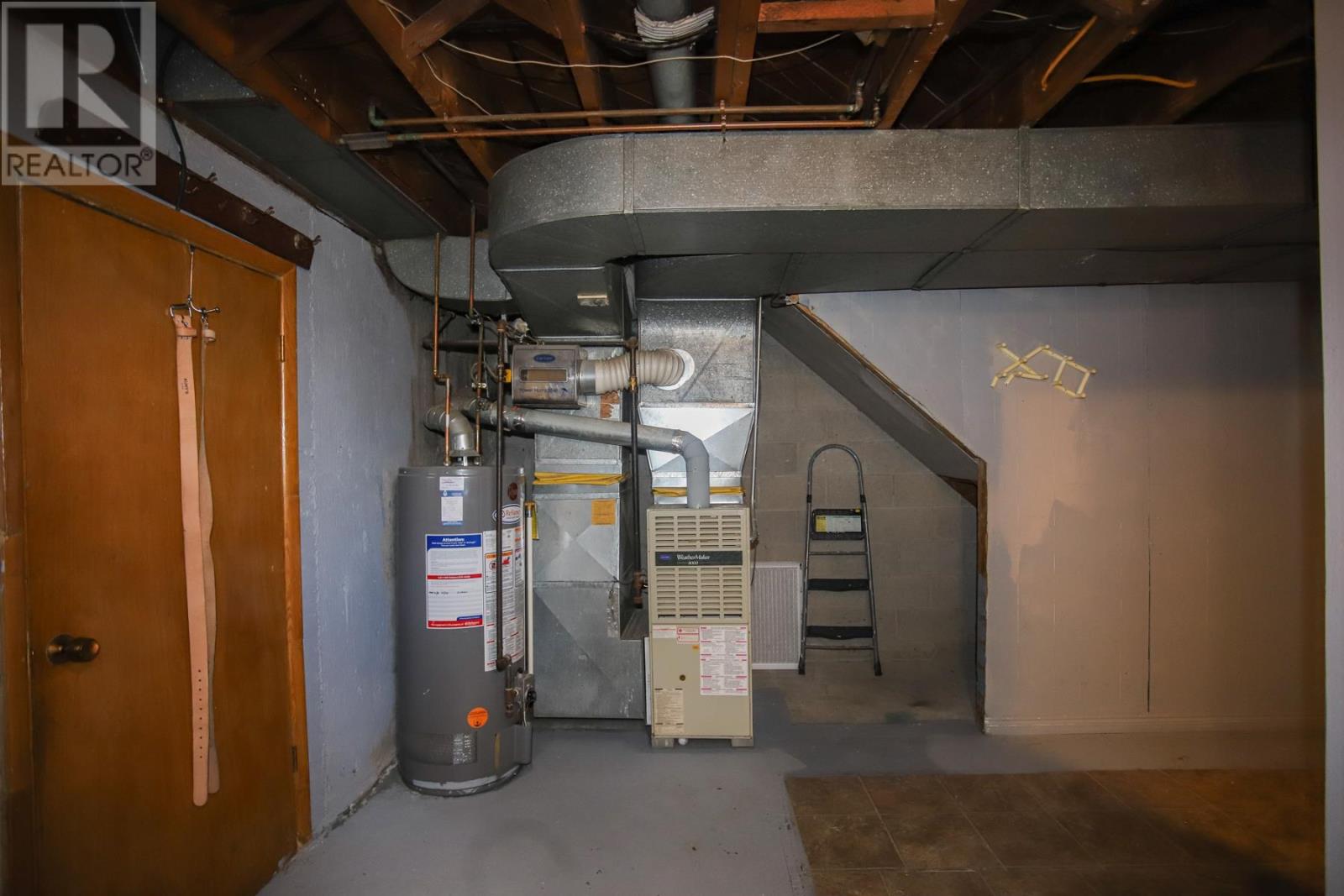 382 Farwell TER photo 30