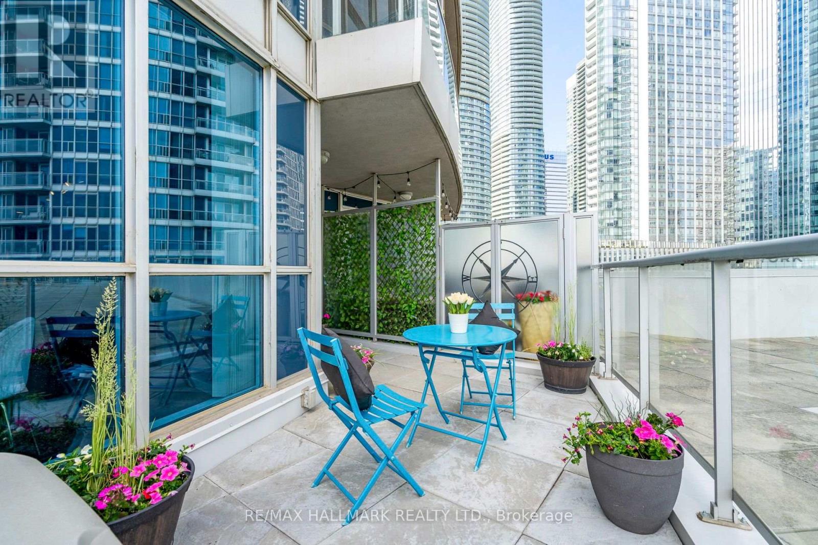 402 - 218 Queens Quay W, Toronto, Ontario  M5J 2Y6 - Photo 23 - C13819432