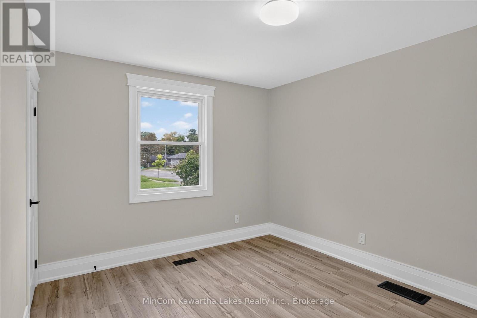 1028 Western Avenue, Peterborough, Ontario  K9J 5W4 - Photo 22 - X13766438