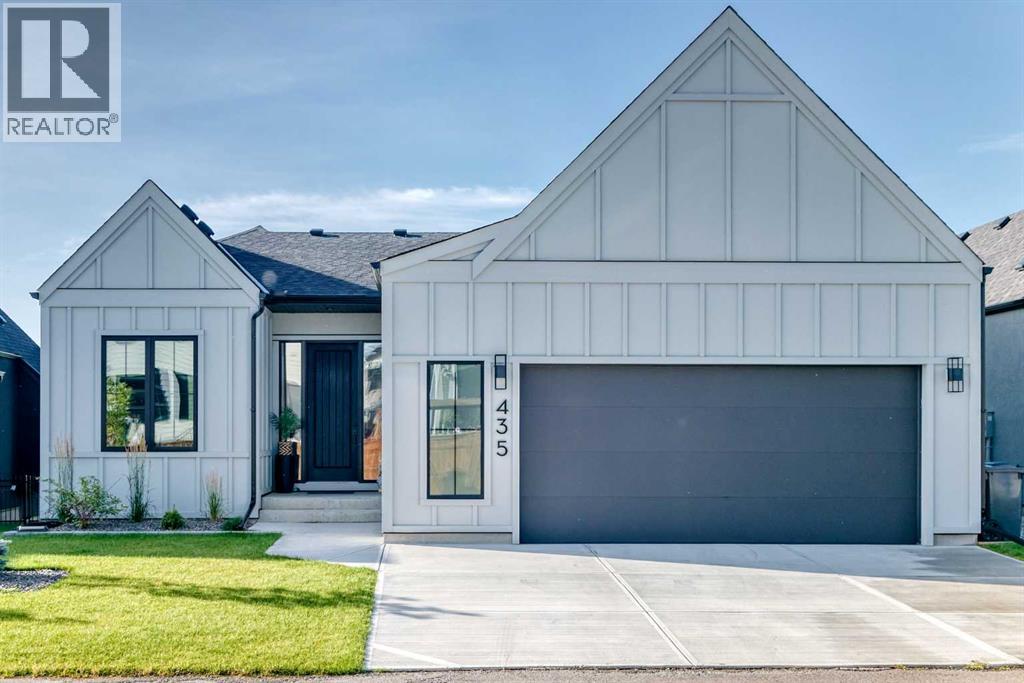 435 Grayling Lane, Rural Rocky View County, Alberta  T3Z 0G7 - Photo 2 - A2347344