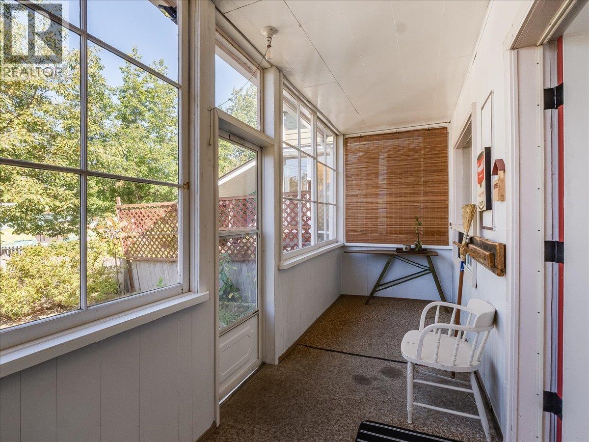 414 Mill Street, Nelson, British Columbia V1L 4R9 - Photo 15 - 10401515