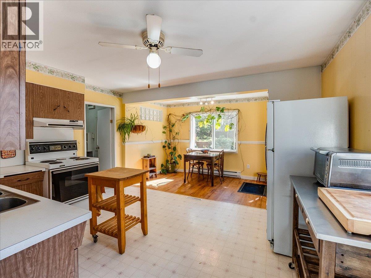 414 Mill Street, Nelson, British Columbia V1L 4R9 - Photo 22 - 10401515