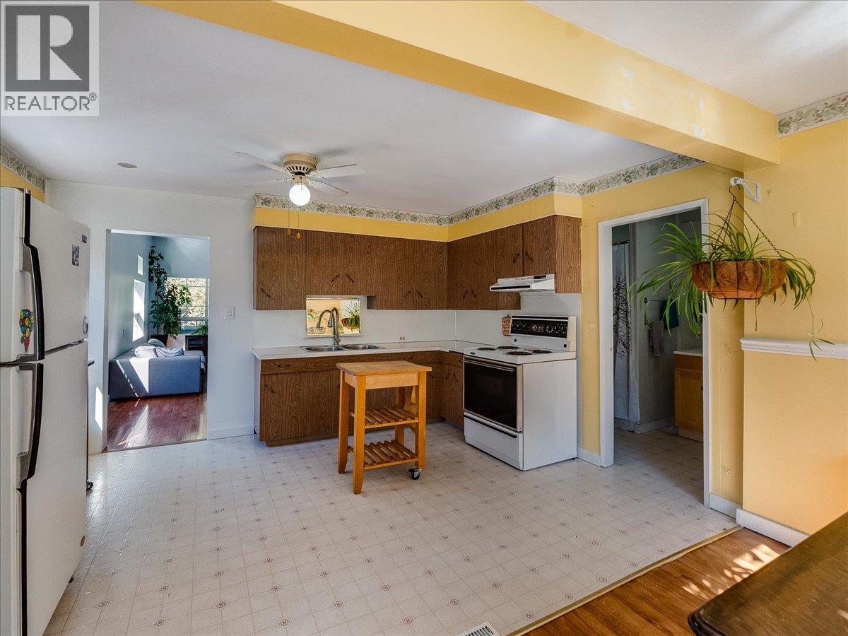 414 Mill Street, Nelson, British Columbia V1L 4R9 - Photo 27 - 10401515